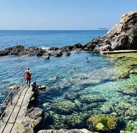 Modern One Bedroom Zurrieq